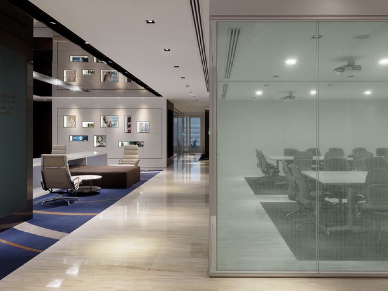 办公室装修后会有一些气味，应该怎么去除？