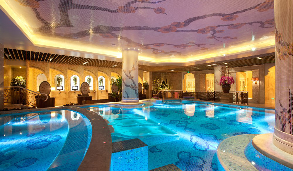 该如何选择深圳宝安酒店装修公司？