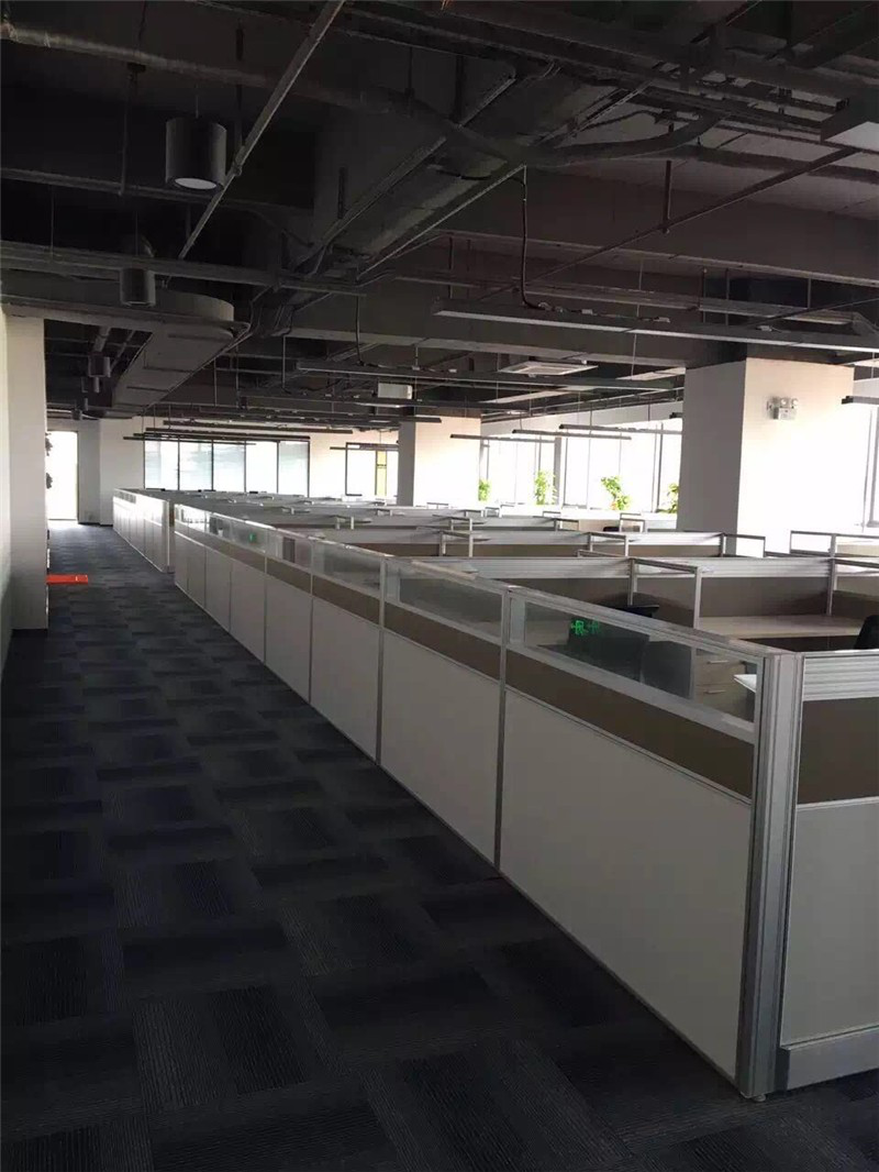 深圳罗湖办公室装修怎么设计出舒适的空间感？