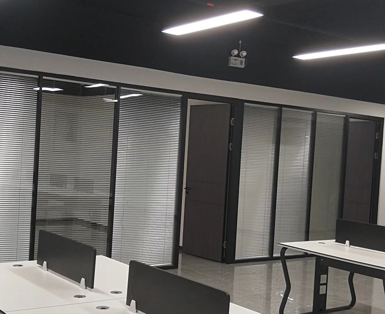 深圳宝安办公室装修时该如何选择油漆？